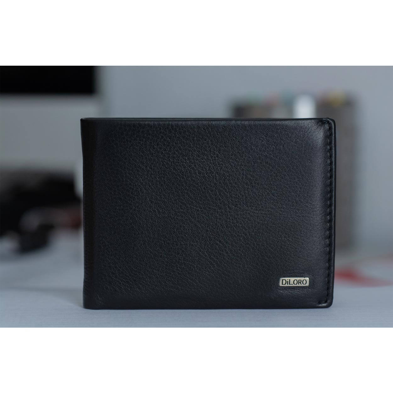 DiLoro Men's Compact Bifold Leather Wallet RFID Black